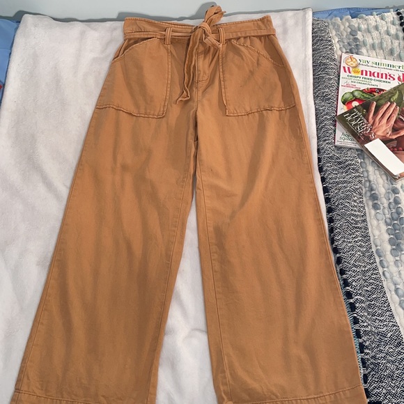 BDG Pants - BDG Cropped Wide-Leg Belted Pants- size 6